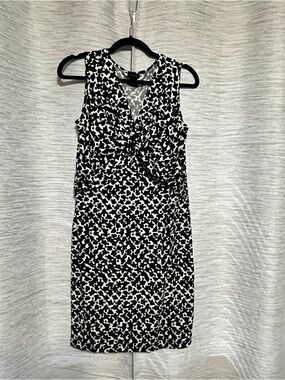 Ann Taylor Black & White Twist-Front Midi Dress